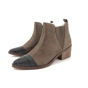 report zerega bootie